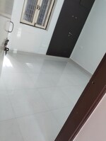 2 BHK 162 Sq.Mt. Builder Floor in RWA Apartments Sector 52