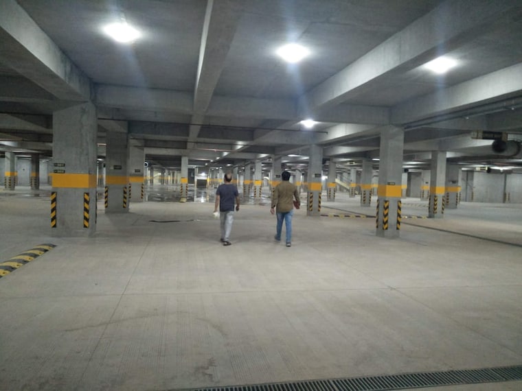 Other, kp-epitome Commercial Office Space 1706 Sq.Ft. In Makarba Ahmedabad 9251709