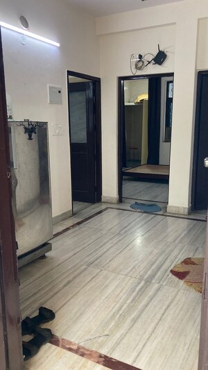 Building Lobby in 2 BHK Builder Floor at RWA Apartments Sector 41, Sector 41 – for Rent