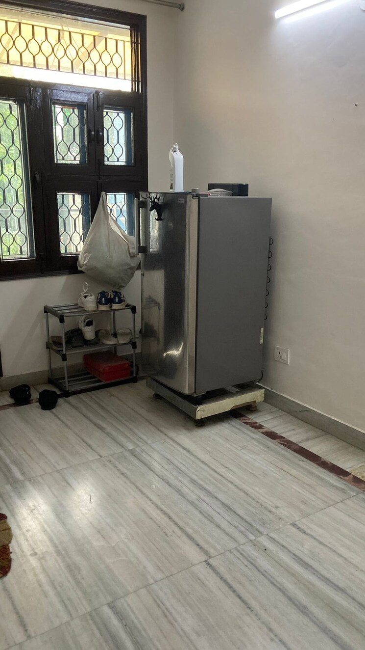 Room, rwa-apartments-sector-41 2 Bedroom 120 Sq.Yd. Builder Floor In Sector 41 Noida 9251737