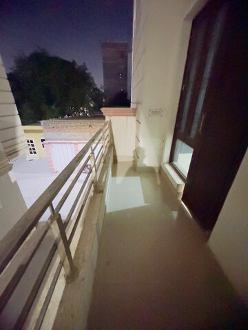 Balcony in 1 BHK Builder Floor at Chattarpur – for Rent