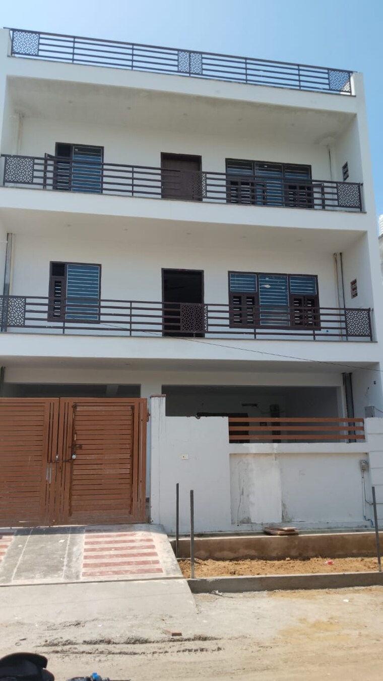 Exterior View, sector 3 greater noida 3 Bedroom 200 Sq.Mt. Villa In Sector 3 Greater Noida Greater Noida 9251788