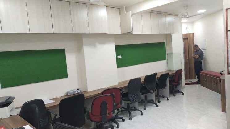 Team Area, haware-fantasia Commercial Office Space 650 Sq.Ft. In Vashi Sector 28 Navi Mumbai 9251772