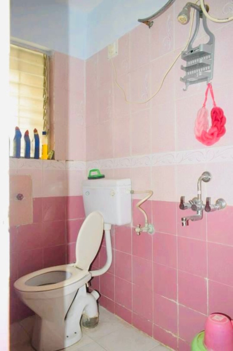 Bathroom, rakshak-nagar-gold 2 Bedroom 750 Sq.Ft. Apartment In Kharadi Pune 9251780