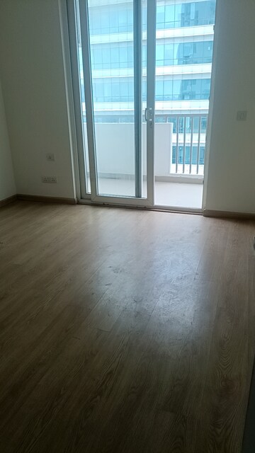 3 BHK Apartment For Rent in Tata Primanti Phase 2, Sector 72