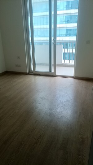 Room in 4 BHK Apartment at Tata Primanti Phase 2, Sector 72 – for Rent