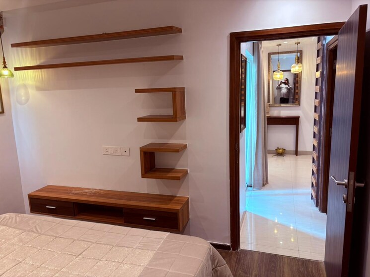 Room, sector 1 greater noida 1 Bedroom 700 Sq.Ft. Apartment In Sector 1 Greater Noida Greater Noida 9251881