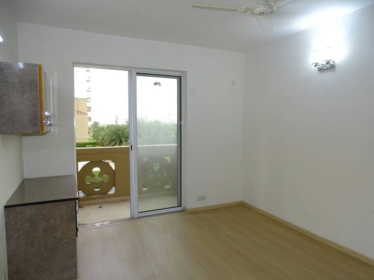 Room, dlf-new-town-heights-iii 3.5 Bedroom 1930 Sq.Ft. Apartment In Sector 91 Gurgaon 9251884