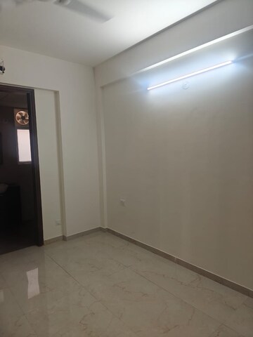 Room in 2.5 BHK Apartment at Smart World Gems, Sector 89 – for Sale