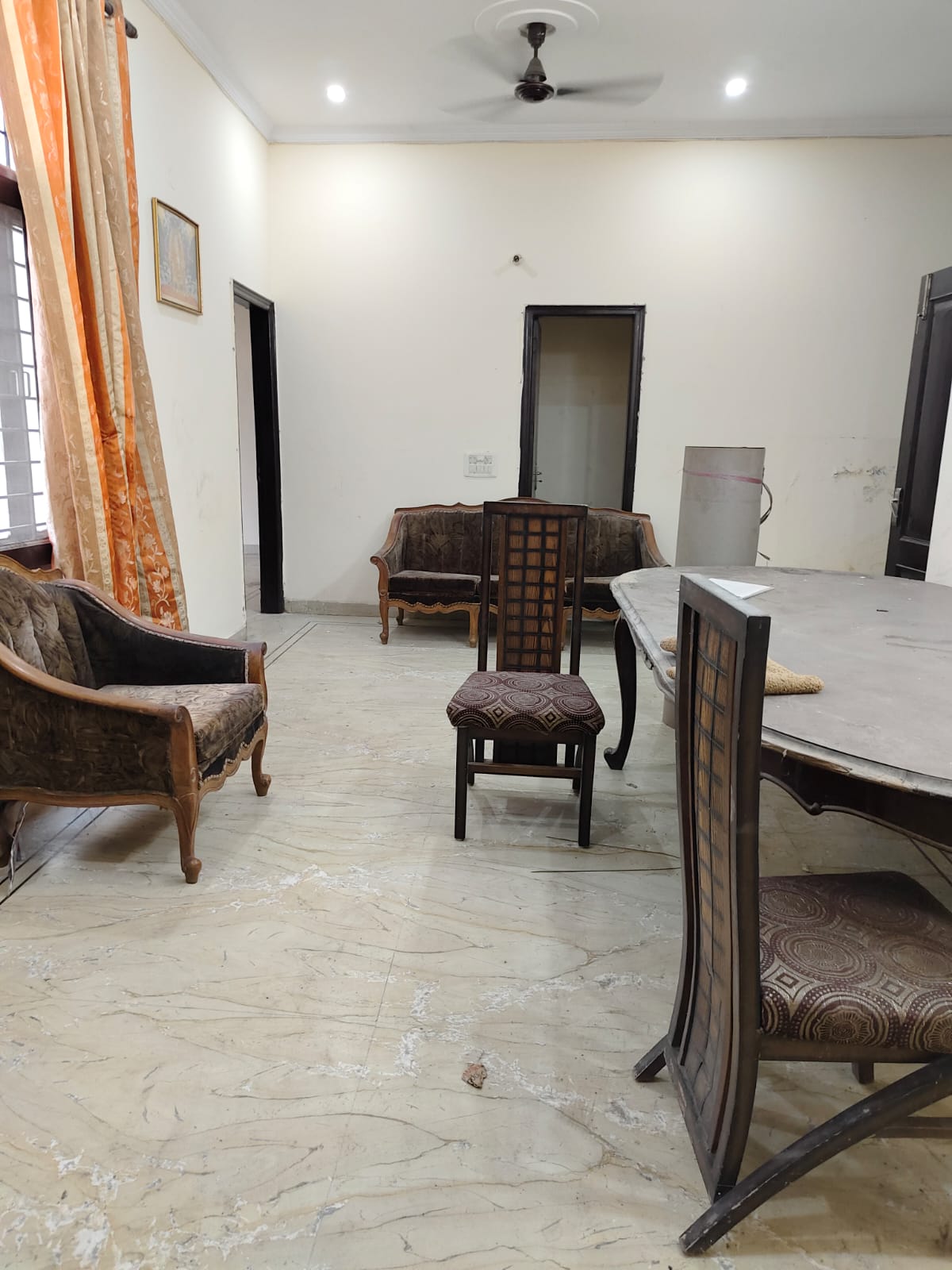 4 BHK + Servant Room Builder Floor For Rent in Sector 51