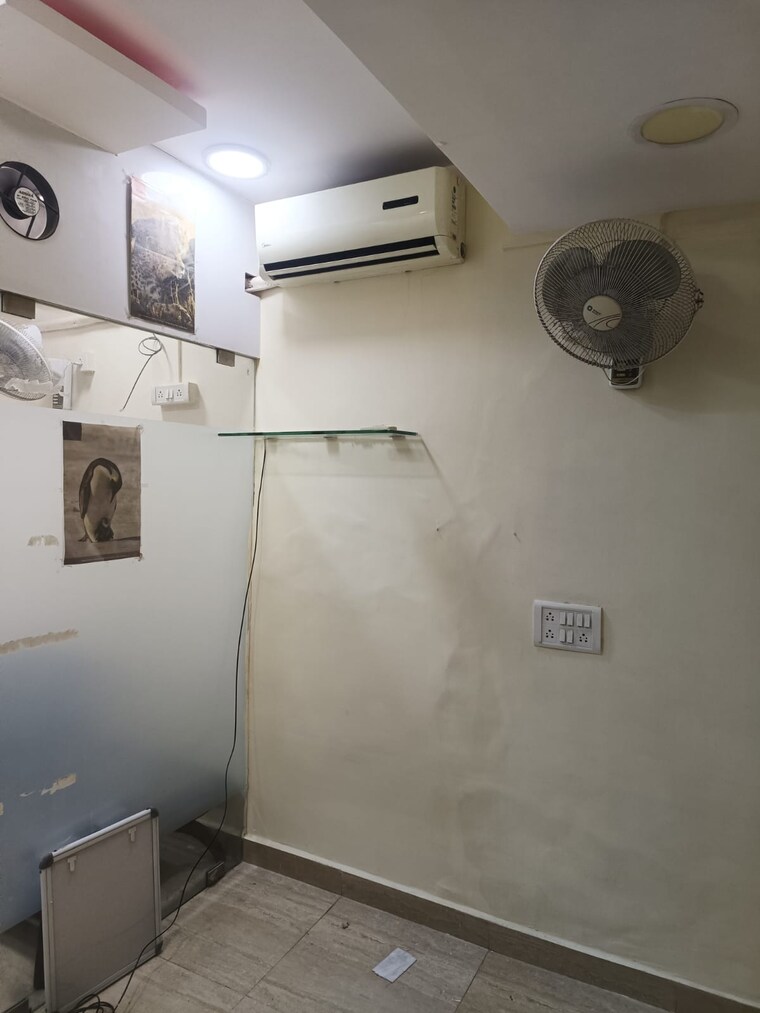 Other, nariman point Commercial Office Space 220 Sq.Ft. In Nariman Point Mumbai 9251955