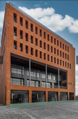  Office Space – Exterior View View at Thaltej - for Rent