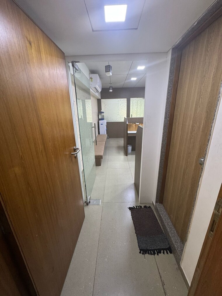 undefined, thaltej Commercial Office Space 745 Sq.Ft. In Thaltej Ahmedabad 9252127