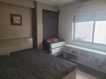 Bedroom in 2 BHK Apartment at Shree Sai Tower Narayan Peth, Narayan Peth – for Rent