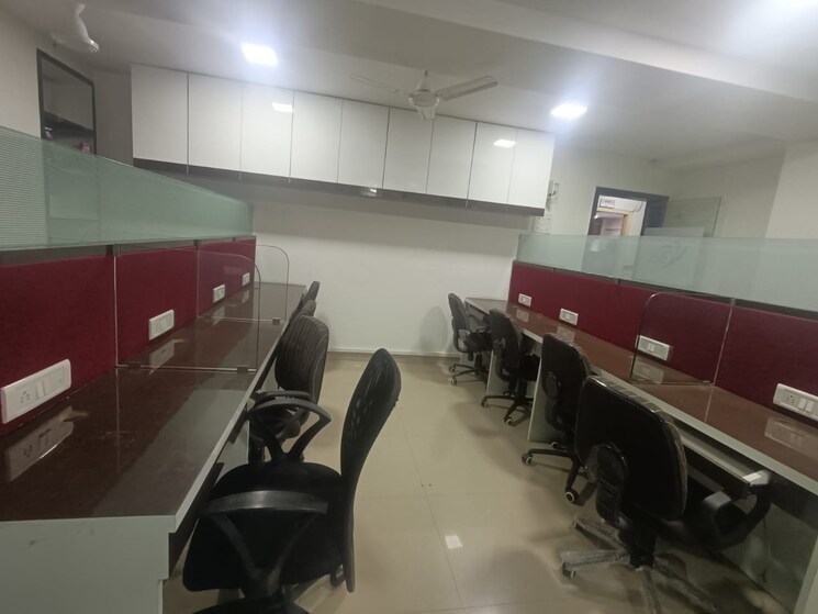 Team Area, bsel-tech-park Commercial Office Space 3200 Sq.Ft. In Vashi Sector 30a Navi Mumbai 9252146