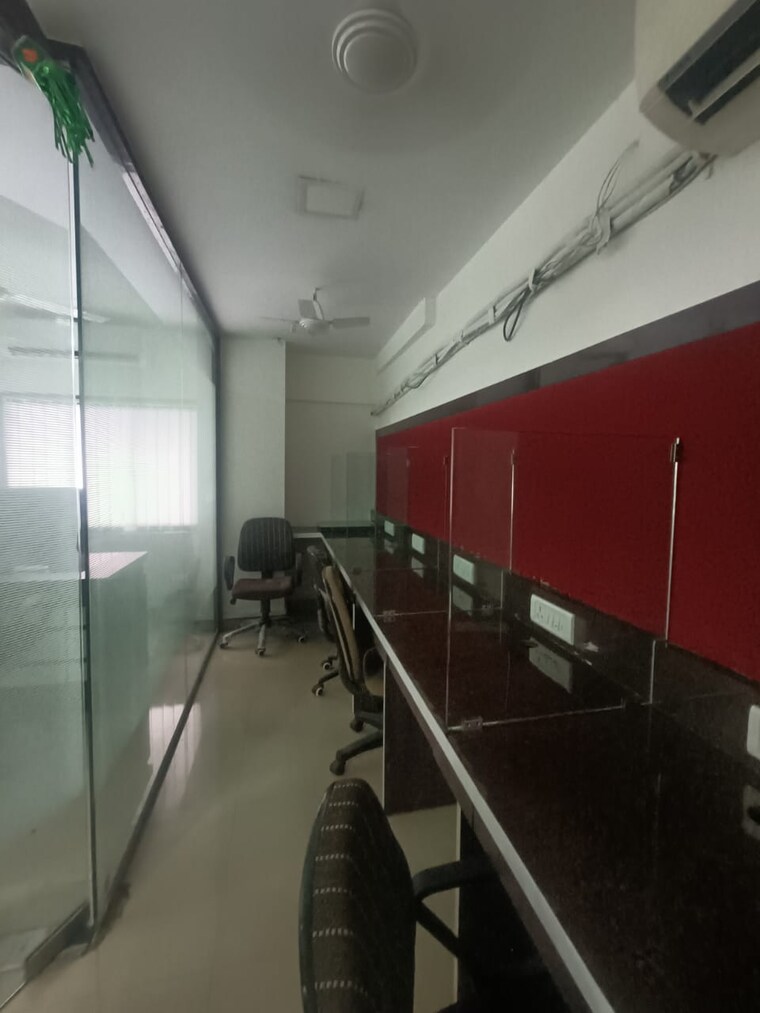 Team Area, bsel-tech-park Commercial Office Space 3200 Sq.Ft. In Vashi Sector 30a Navi Mumbai 9252146