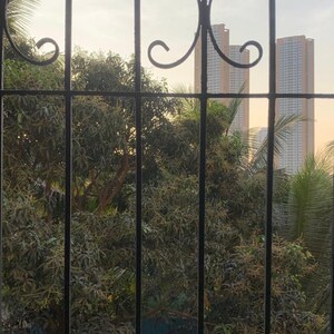 Plot Area in 1 BHK Apartment at Goregaon East – for Rent