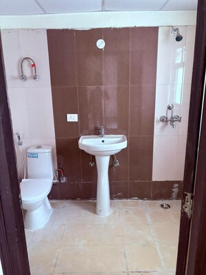 Bathroom in 4 BHK Apartment at Rudra Palace Heights, Sector 1 Greater Noida – for Sale