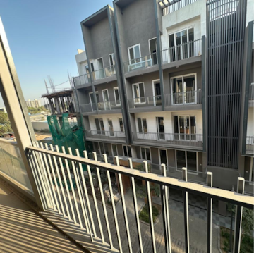 3 BHK Builder Floor For Sale in Smart World Orchard, Sector 61