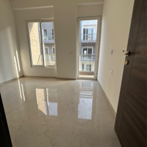 Bathroom in 3 BHK Builder Floor at Smart World Orchard, Sector 61 – for Sale