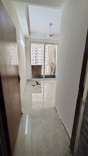 Bathroom in 2 BHK Apartment at Amrapali Golf Homes, Sector 4 Greater Noida – for Rent
