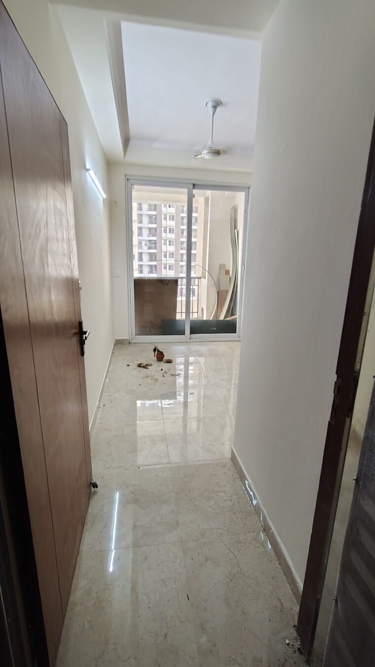 Bathroom, amrapali-golf-homes 2 Bedroom 945 Sq.Ft. Apartment In Sector 4 Greater Noida Greater Noida 9252366