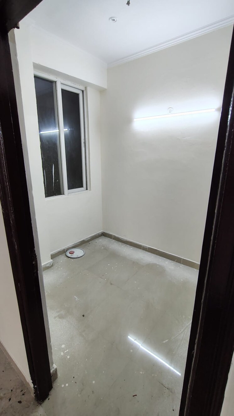 Room, amrapali-golf-homes 2 Bedroom 945 Sq.Ft. Apartment In Sector 4 Greater Noida Greater Noida 9252366