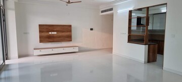 Room in 3 BHK Apartment at Mantri Pinnacle, Hulimavu – for Rent