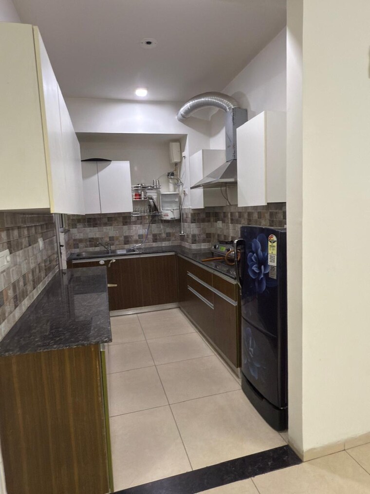 Kitchen, sushma-chandigarh-grande 3 Bedroom 1650 Sq.Ft. Apartment In Lohgarh Zirakpur 9252299