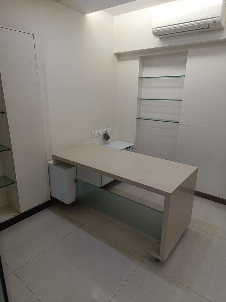 Kitchen, nariman point Commercial Office Space 1100 Sq.Ft. In Nariman Point Mumbai 9252290