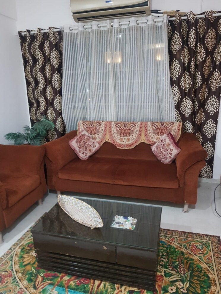 Living Room, takshila-chs 2 Bedroom 975 Sq.Ft. Apartment In Andheri East Mumbai 9252401