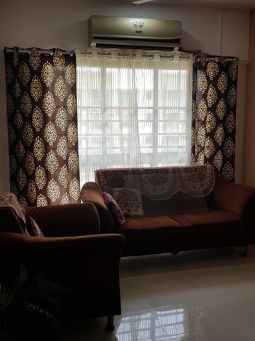 Living Room in 2 BHK Apartment at Takshila CHS, Andheri East – for Rent