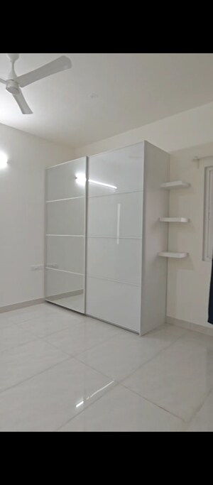 Room in 4 BHK Apartment at Prestige Beverly Hills, Kokapet – for Rent