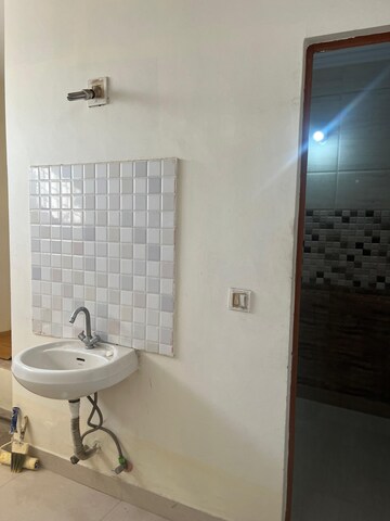Bathroom in 3 BHK Builder Floor at Ansal Plaza Sector-23, Sector 23 – for Rent