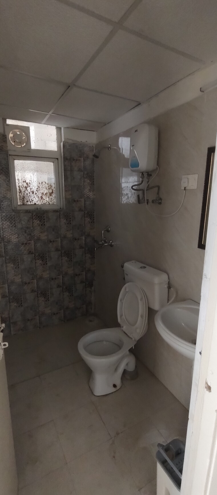 Bathroom, signature-the-millennia-2 2 Bedroom 625 Sq.Ft. Apartment In Sector 37d Gurgaon 9252402