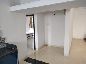 Room in 2 BHK Apartment at Kolte Maestros, Wanowrie – for Rent