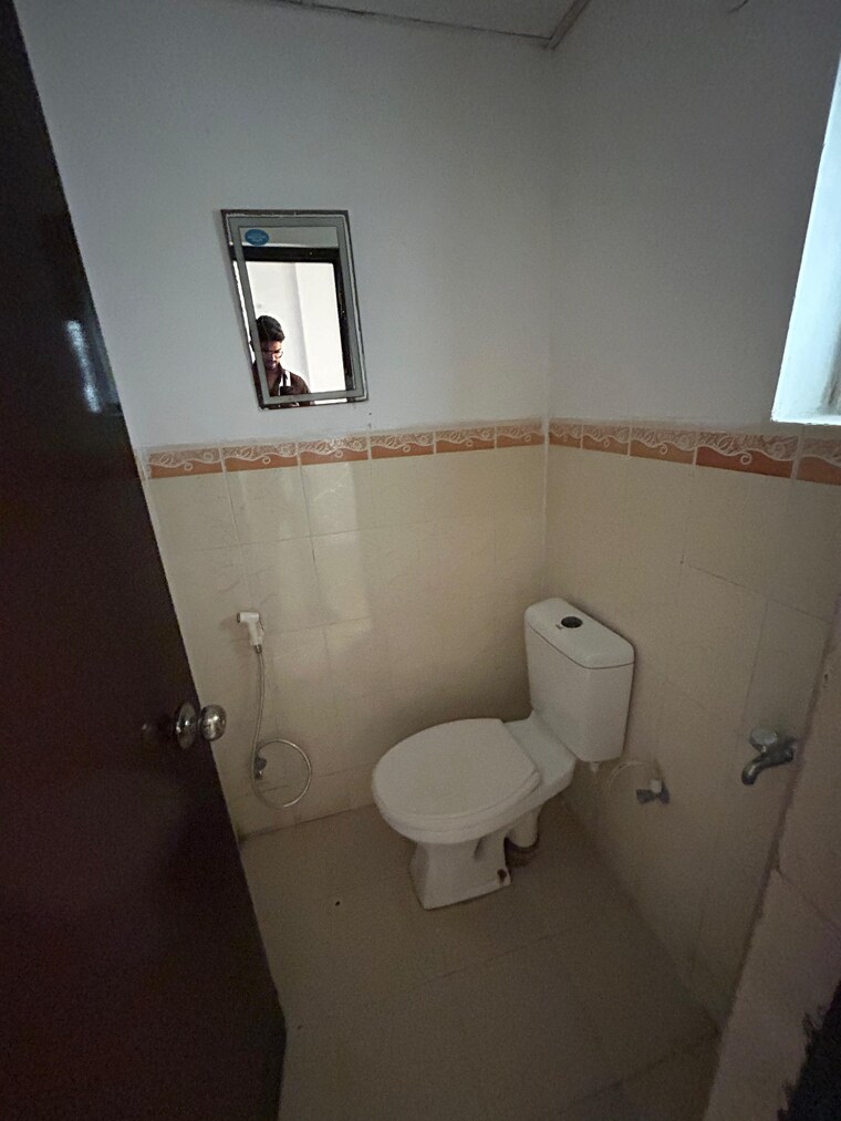 Bathroom, supertech-ecociti 3 Bedroom 1750 Sq.Ft. Apartment In Sector 137 Noida 9252408