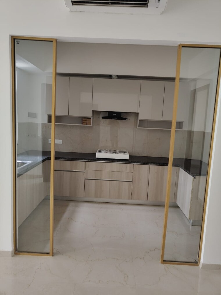 Kitchen, smart-world-orchard 3.5 Bedroom 1711 Sq.Ft. Apartment In Sector 61 Gurgaon 9252488