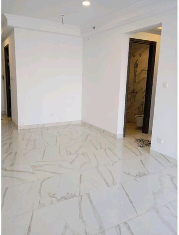 Room in 2 BHK Apartment at Risland The Icon, Dhokali – for Rent