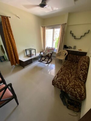 2 BHK Apartment For Rent in Rahul Towers, Kothrud