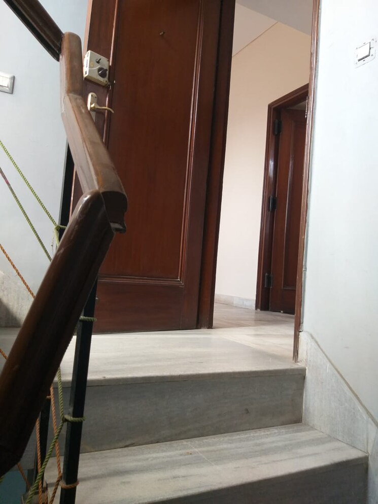 undefined, new friends colony 2 Bedroom 500 Sq.Yd. Builder Floor In New Friends Colony Delhi 9252536