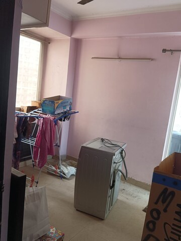 Room in 3 BHK Apartment at Supertech Ecociti, Sector 137 – for Sale