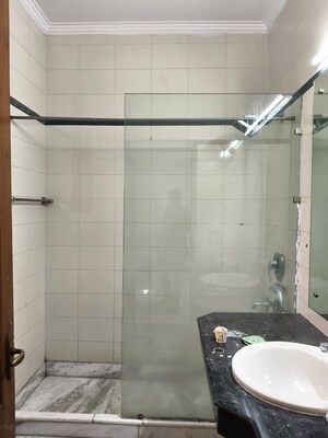 Master Bedroom in 4 BHK Builder Floor at Vasant Vihar – for Rent