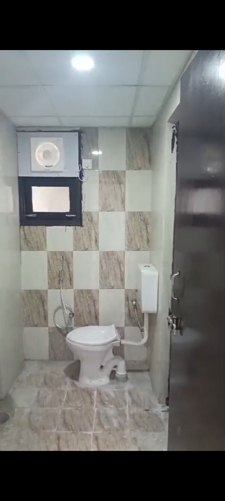 Bathroom, sanchar-nest-palm-valley 3 Bedroom 1280 Sq.Ft. Apartment In Wave City Ghaziabad 9252528