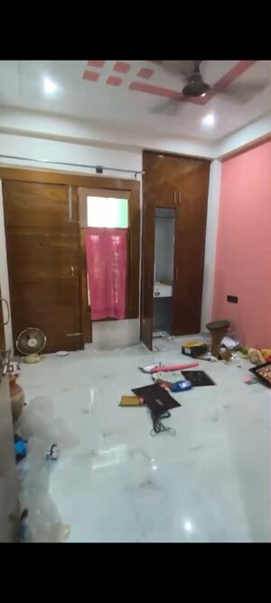 Room in 3 BHK Independent House at Wave City, Wave City – for Rent