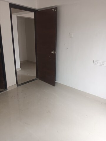 2 BHK Apartment For Rent in DGS Sheetal Tapovan, Malad East