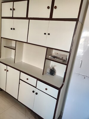 Furnished Amenities in 2 BHK Apartment at Troika Apartment, Andheri West – for Rent