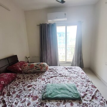 Bedroom in 2 BHK Apartment at Thane West – for Rent