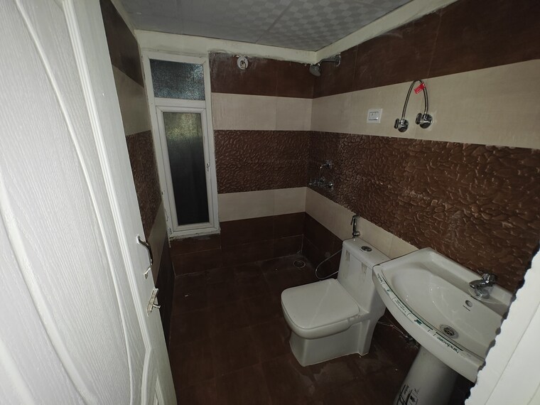 Attached Bathroom, migsun-vilaasa 3 Bedroom 1075 Sq.Ft. Apartment In Eta Ii Greater Noida Greater Noida 9252563