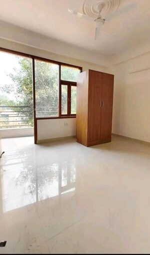 1 BHK Builder Floor For Rent in Chattarpur